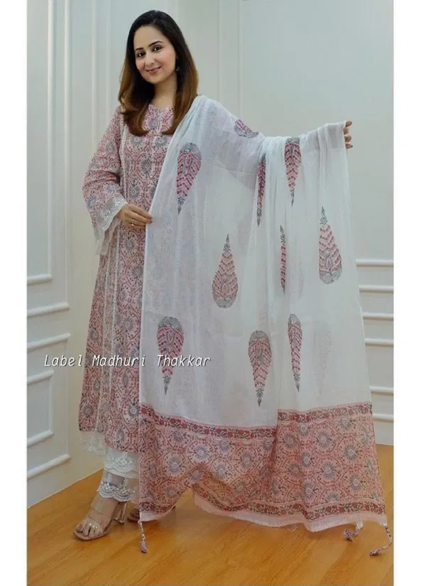  HR Cotton Pakistani Kurti With Bottom Dupatta Exporters In India